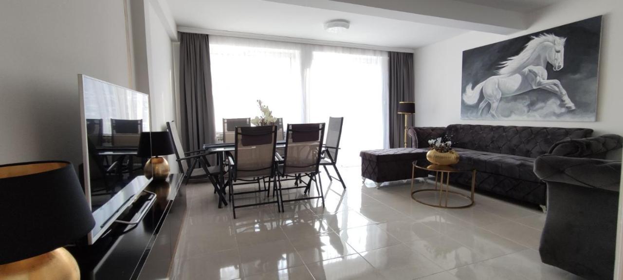 Vila Dzan SJJ Exteriér fotografie